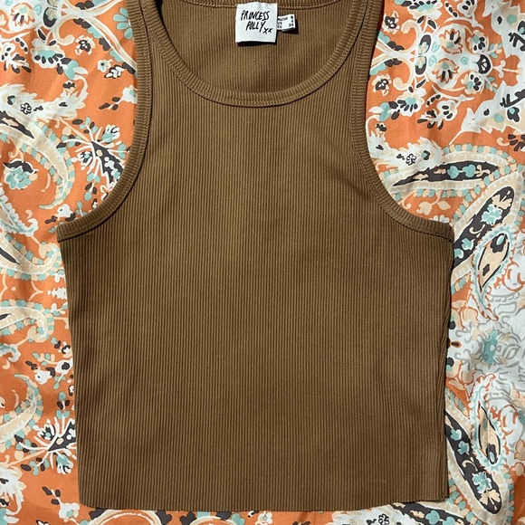 Princess Polly Tops - Princess Polly Brown Fitted Crop Tank Top size 4